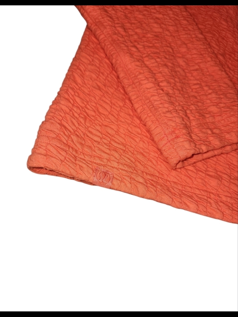 Lululemon Rippled Full Zip Jacket
Autumn Red - Picture 5 of 6